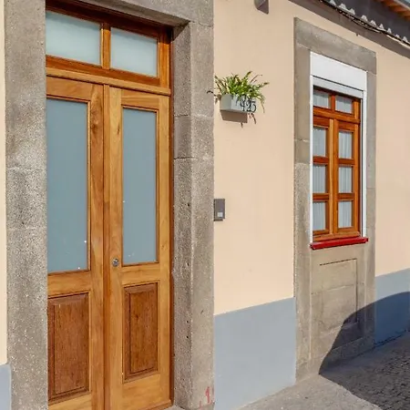 Catorze De Outubro Houses Villa *