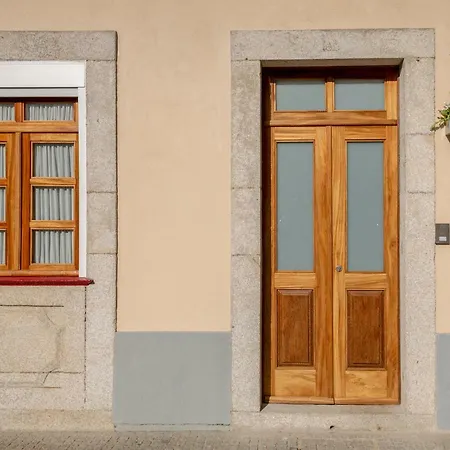 Catorze De Outubro Houses Βίλα